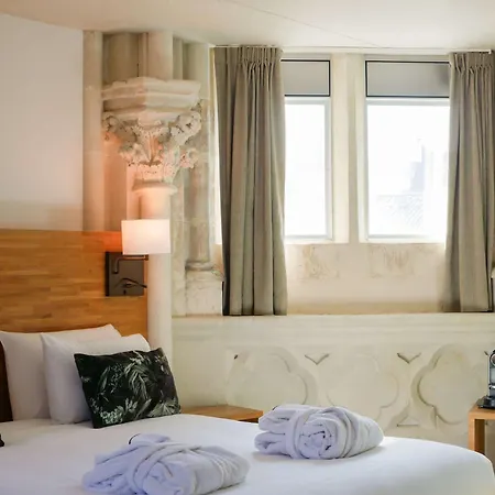 מלון Mercure Centre 4*