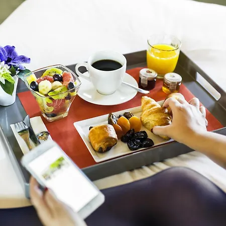 Mercure Centre Hotell 4*