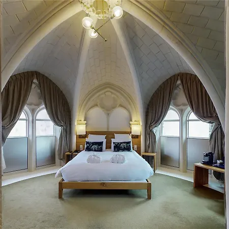 Mercure Centre Hotel 4*