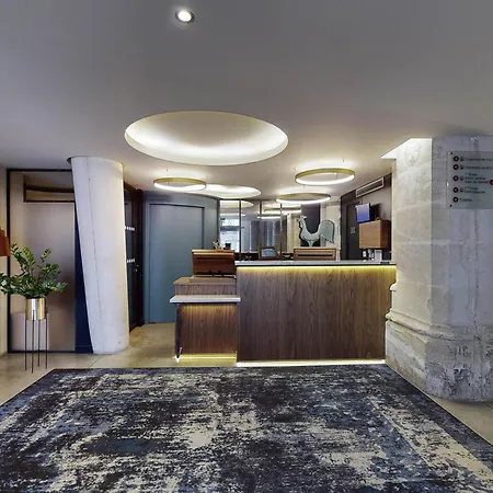 Mercure Centre Hotell 4*