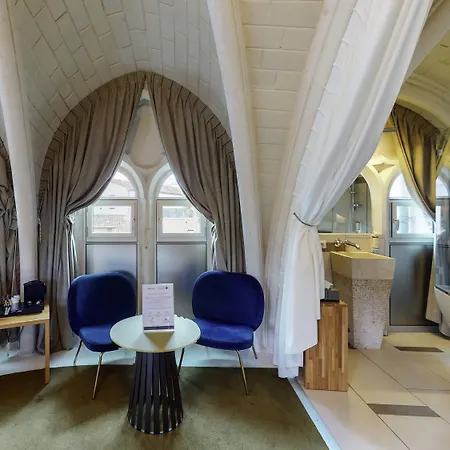 Mercure Centre Otel 4*