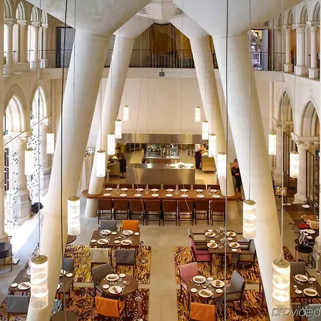 Mercure Centre Hotel