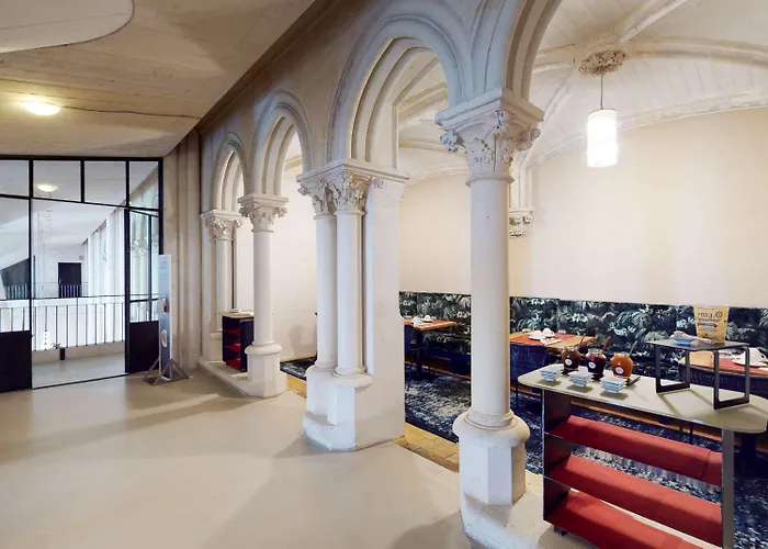 Mercure Centre Hotel 4*